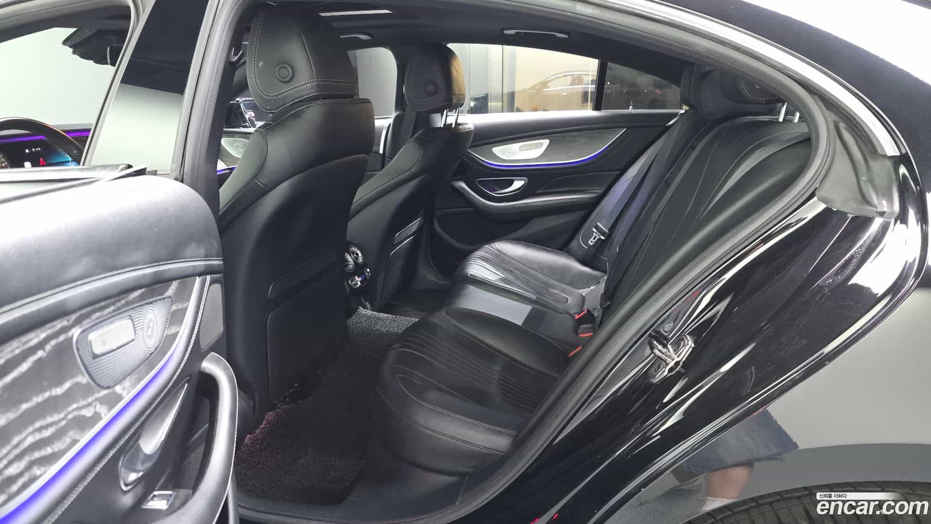 CLS-Class Mercedes-Benz 2020.10-INNER-036