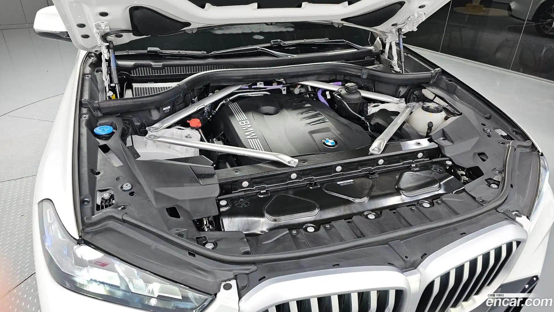 X5 BMW 2025.0-OUTER-006