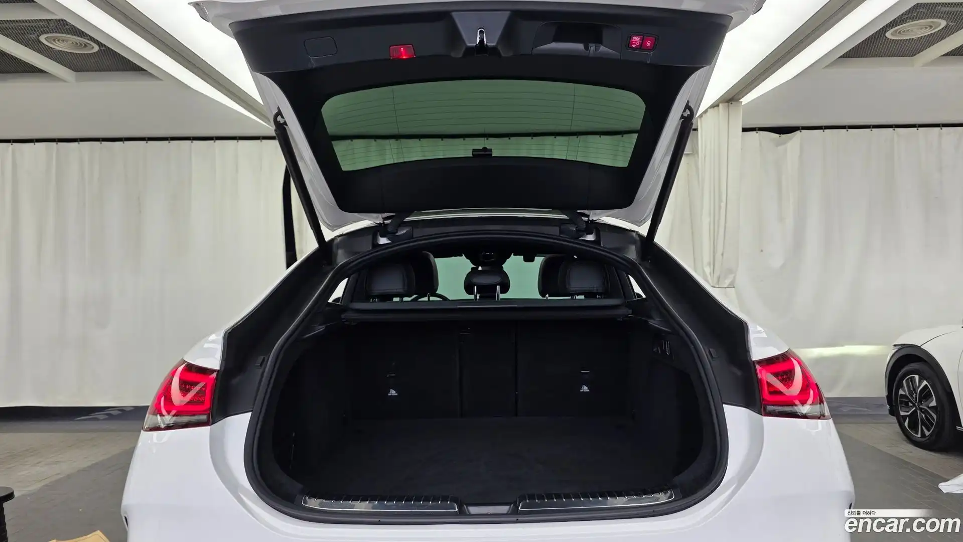 GLE-Class Mercedes-Benz 2021.4-OPTION-024