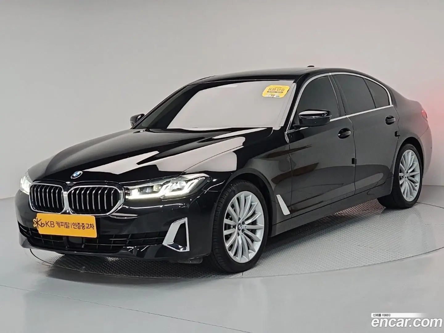 Main__Slider__Photo:5-Series BMW 2022.8-0