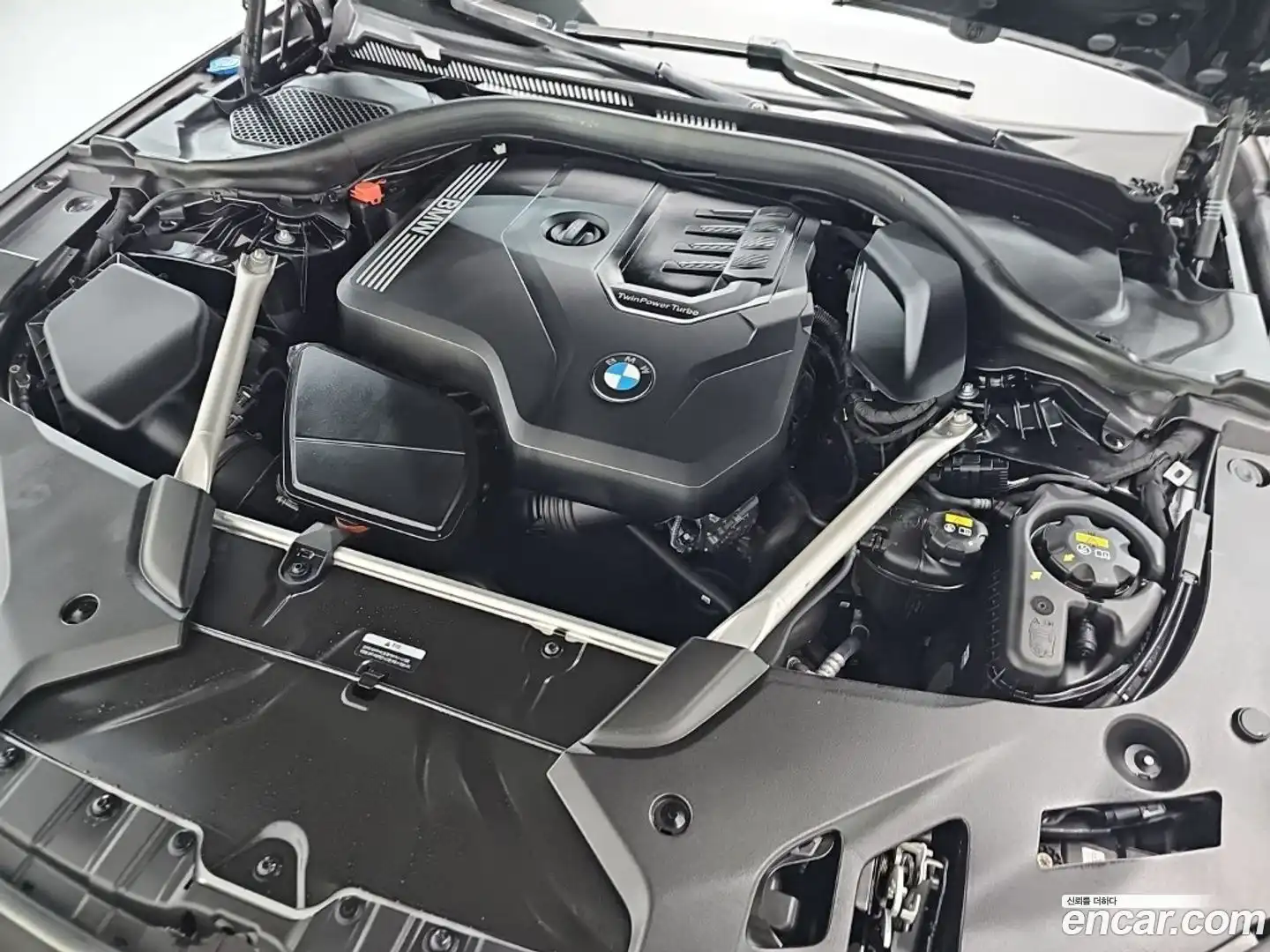 5-Series BMW 2022.8-OUTER-006