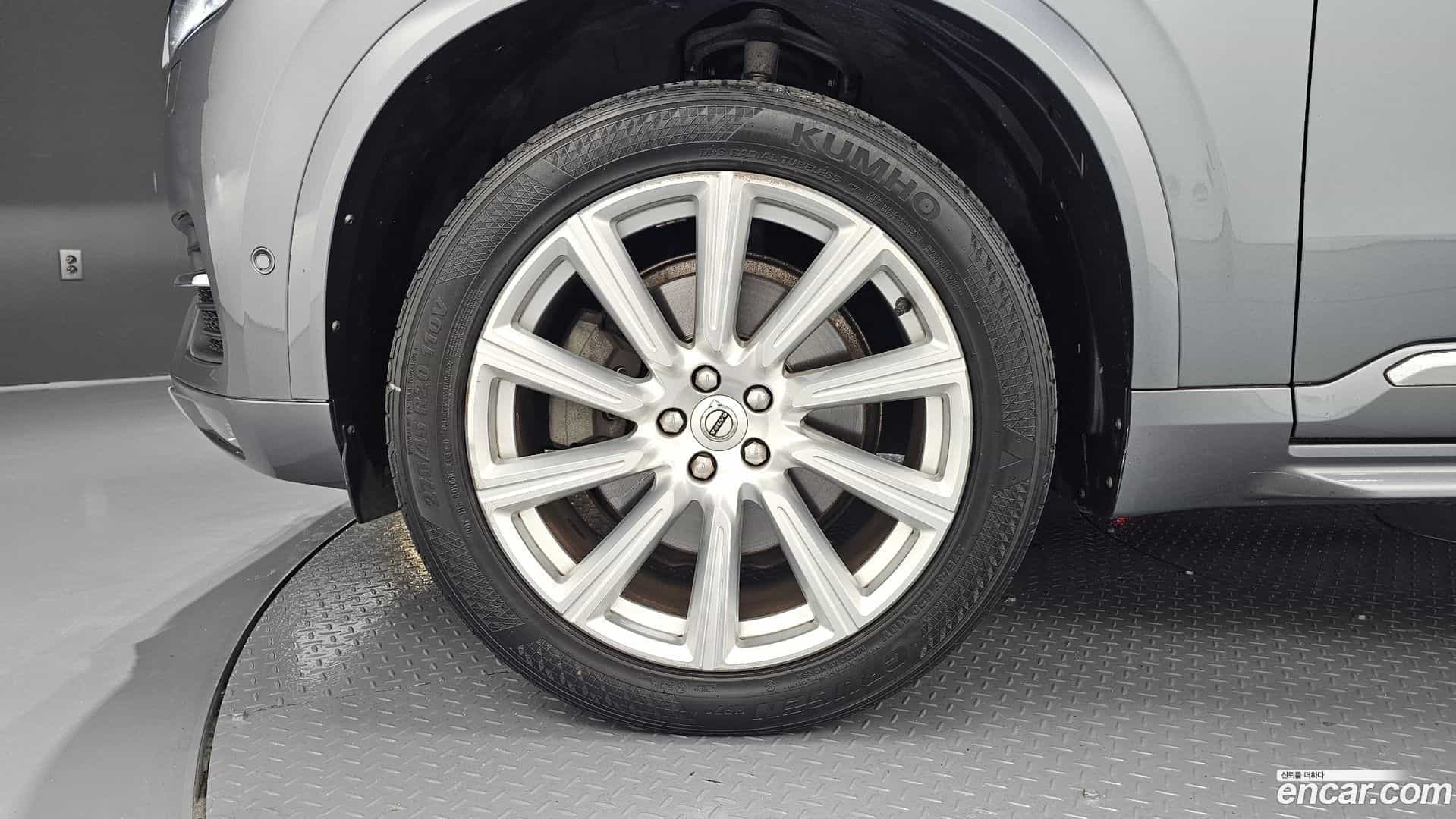 XC90 Volvo 2017.5-OUTER-005