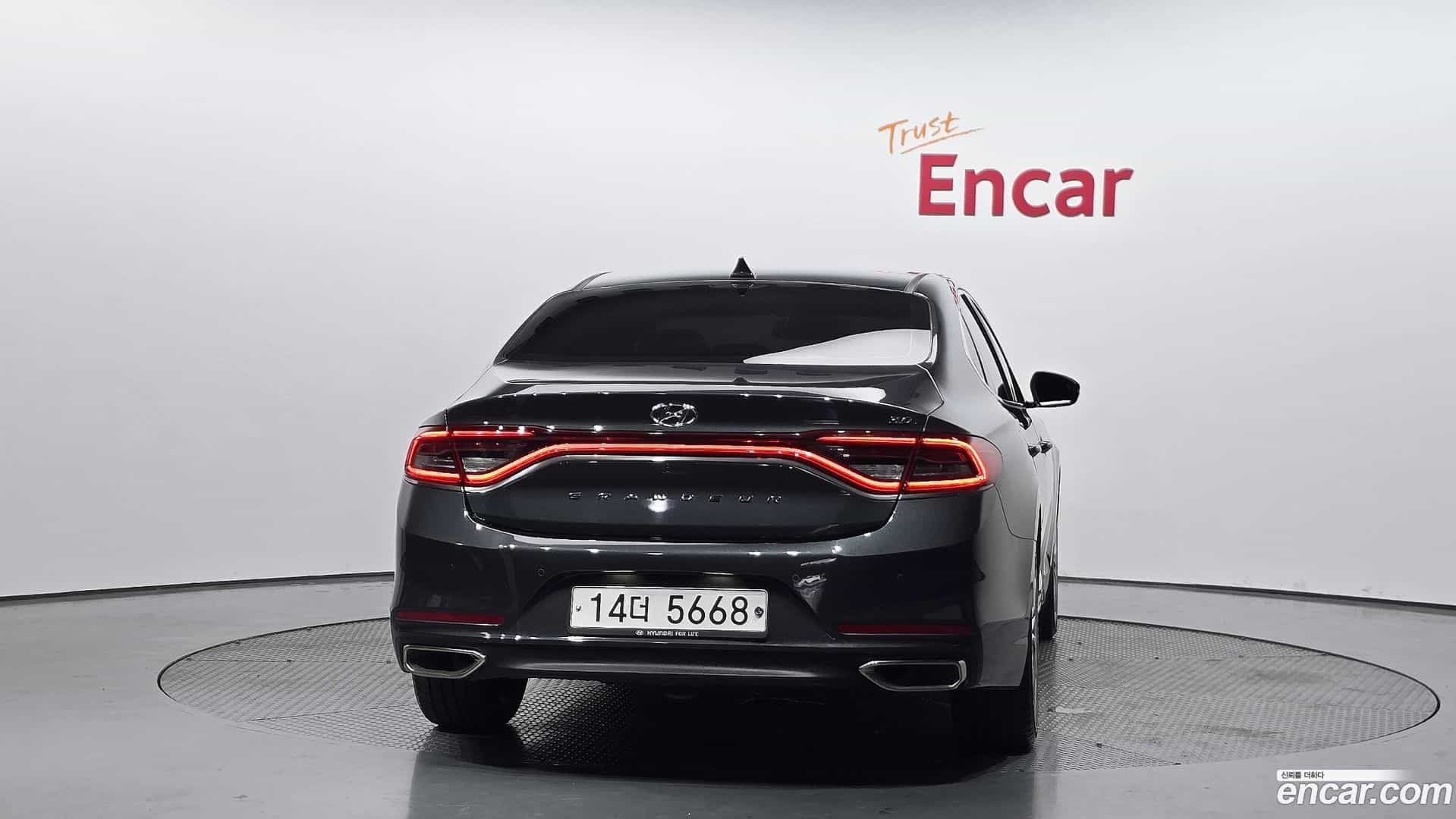 Grandeur Hyundai 2018.11-OUTER-004