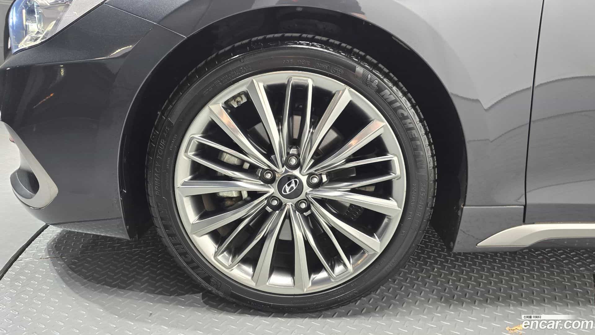 Grandeur Hyundai 2018.11-OUTER-005