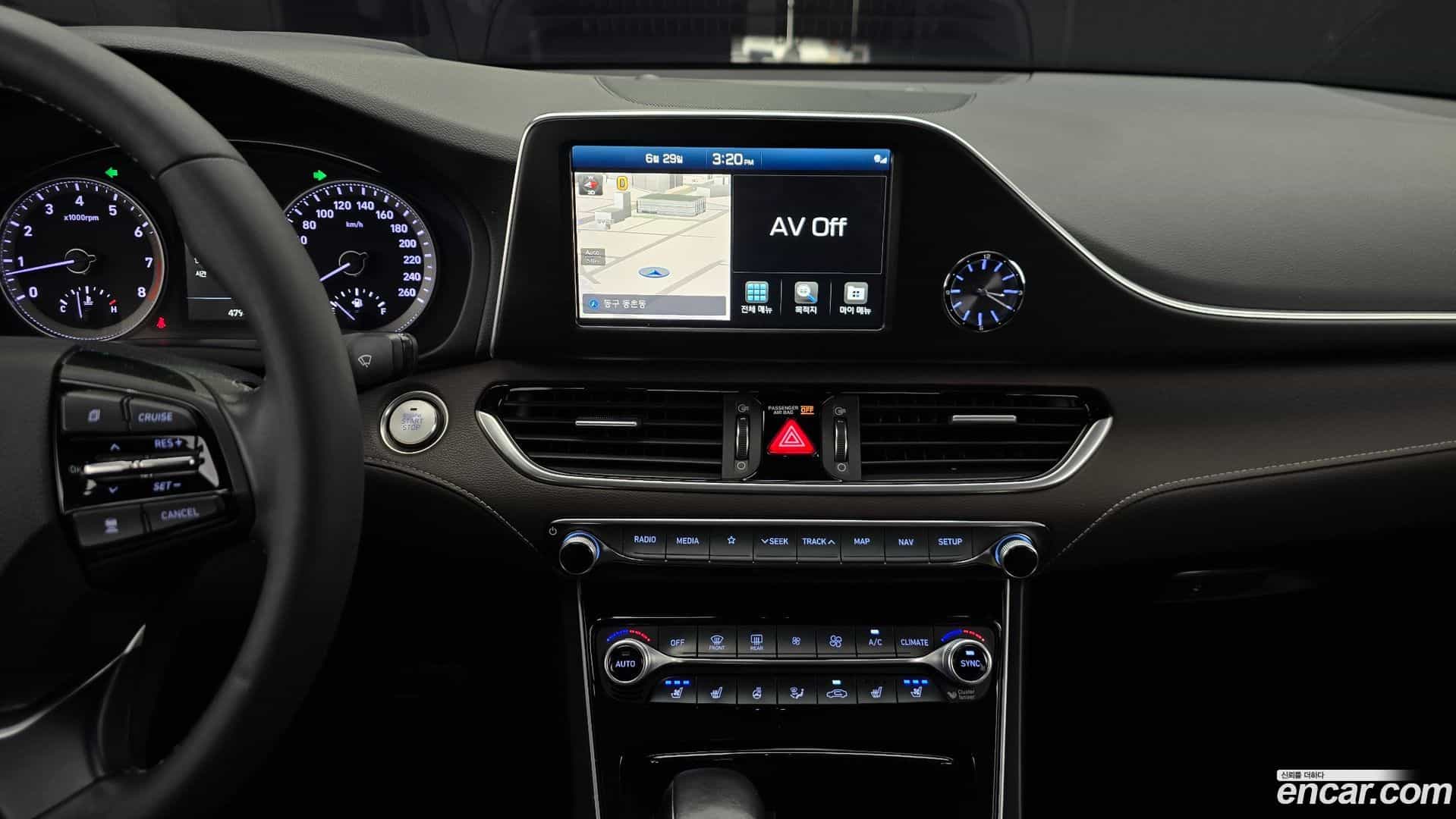 Grandeur Hyundai 2018.11-OPTION-017