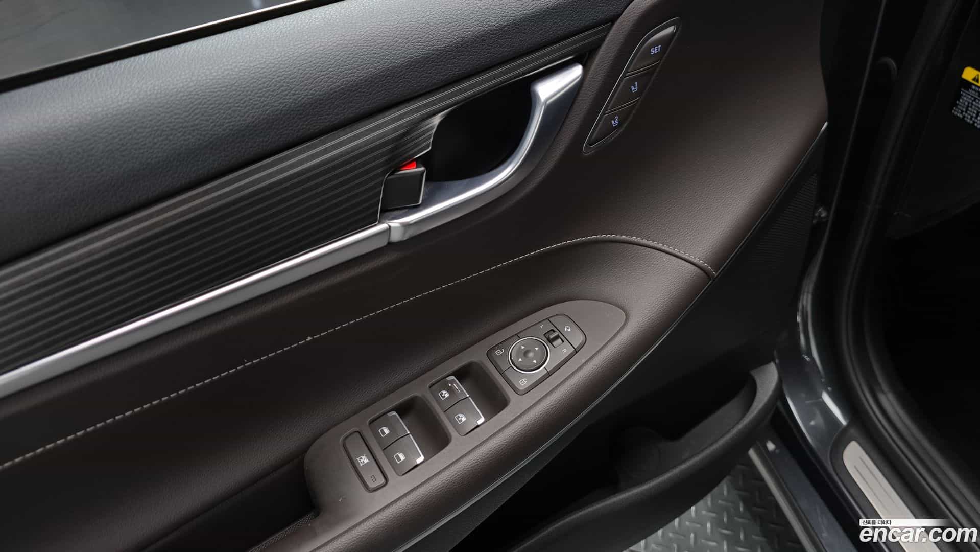 Grandeur Hyundai 2018.11-OPTION-019