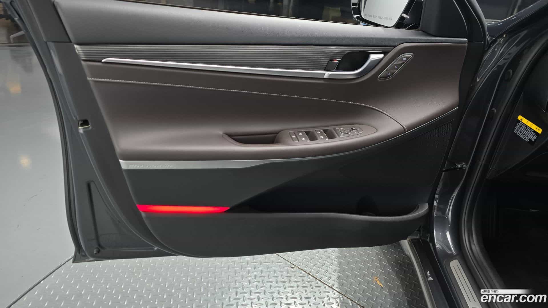 Grandeur Hyundai 2018.11-INNER-034