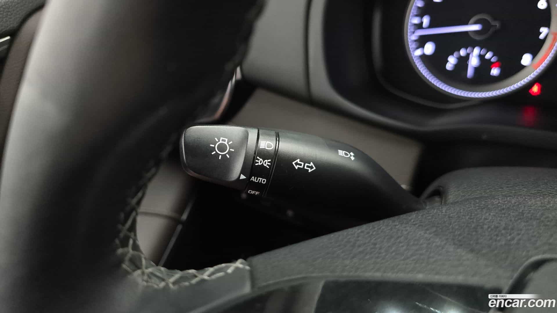 Grandeur Hyundai 2018.11-OPTION-043