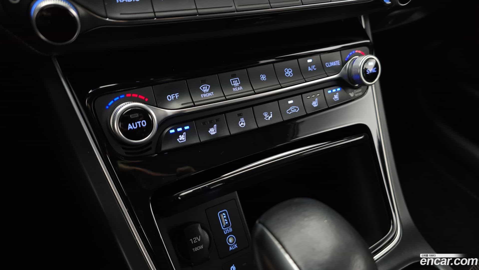 Grandeur Hyundai 2018.11-OPTION-044