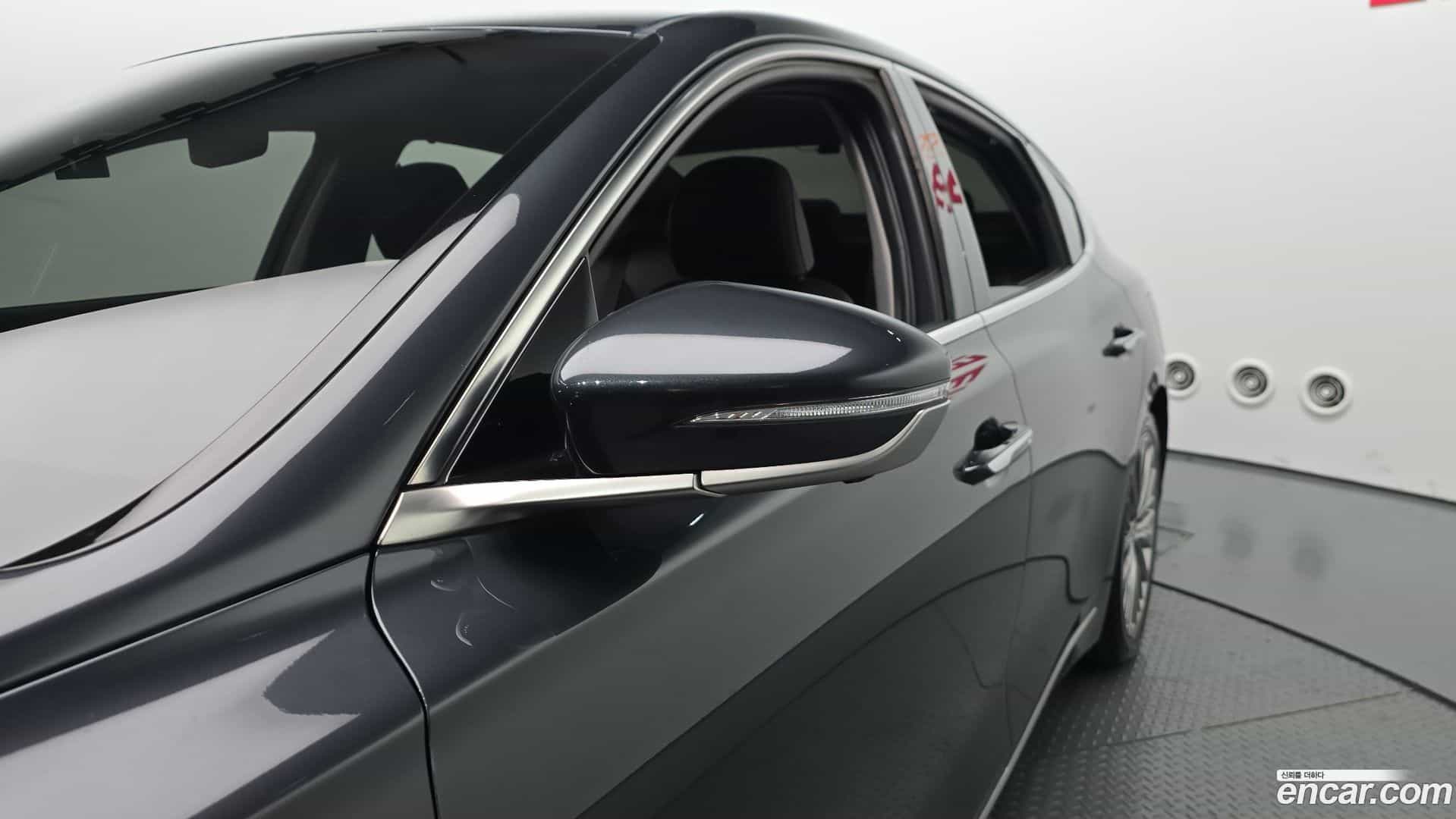 Grandeur Hyundai 2018.11-OPTION-045