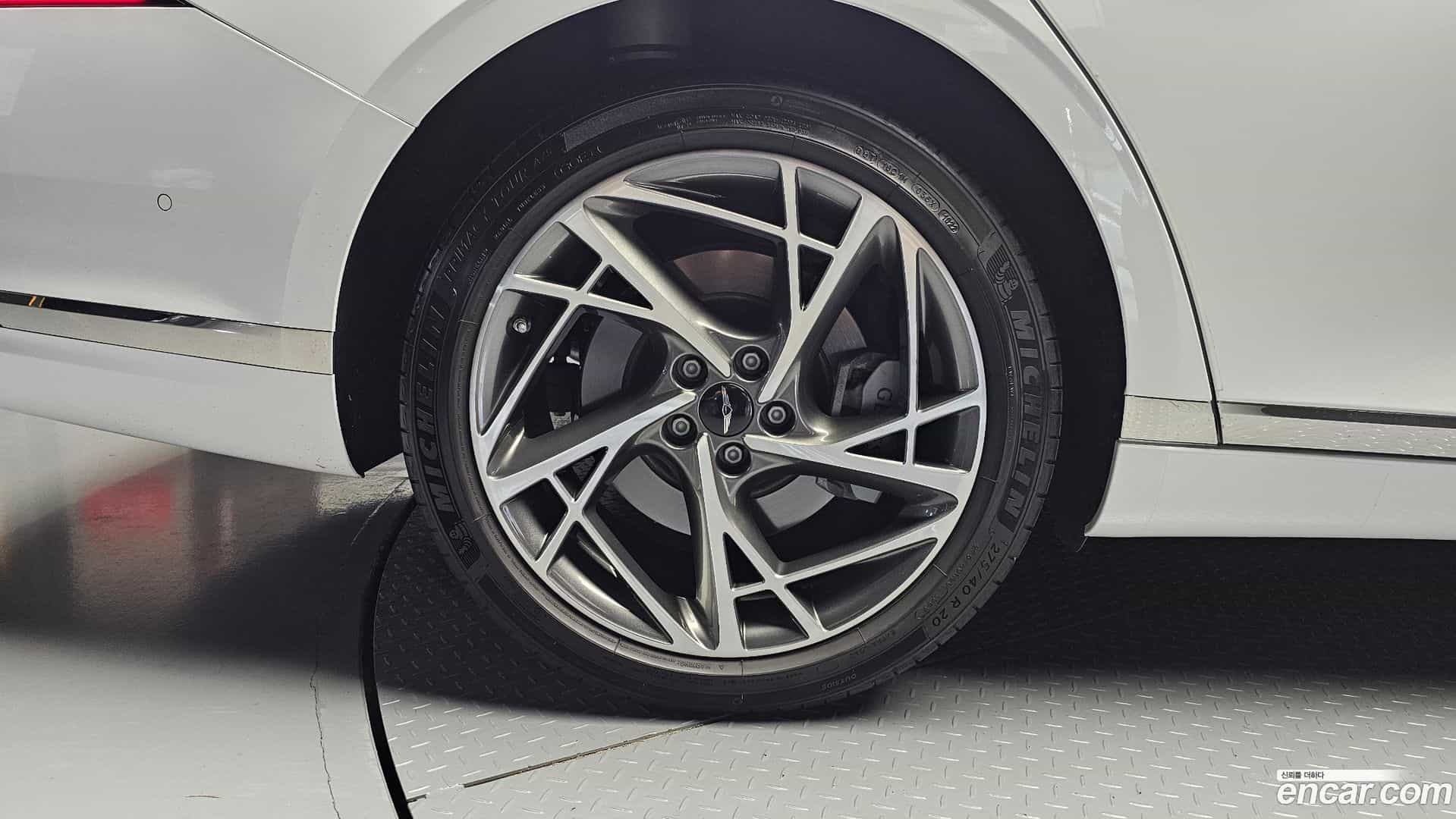 G90 Genesis 2022.7-OUTER-005