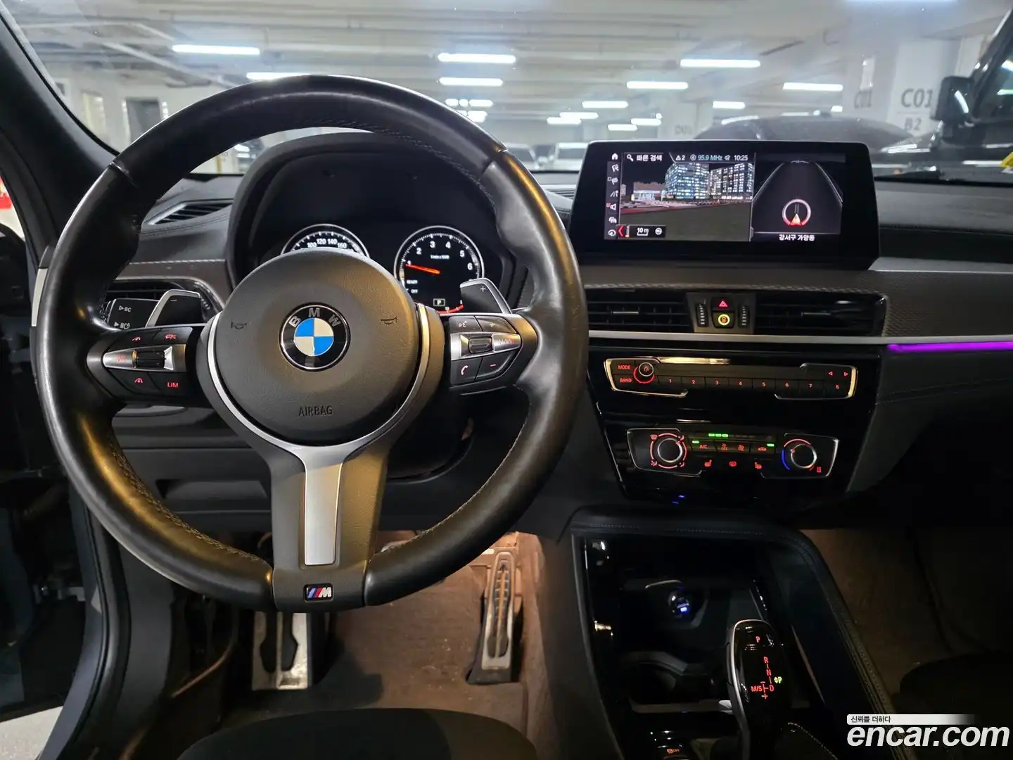 X2 (F39) BMW 2021.8-INNER-007