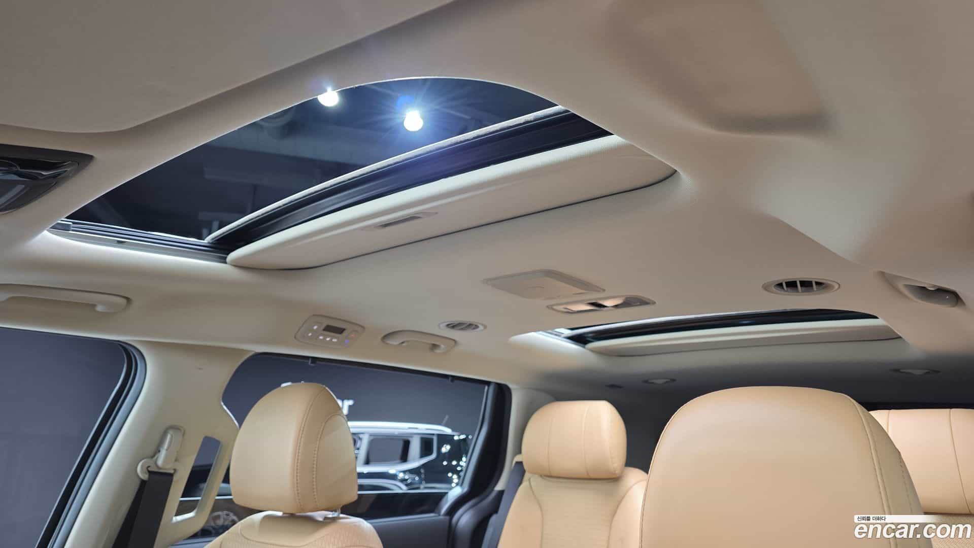 Canival Kia 2023.3-OPTION-020