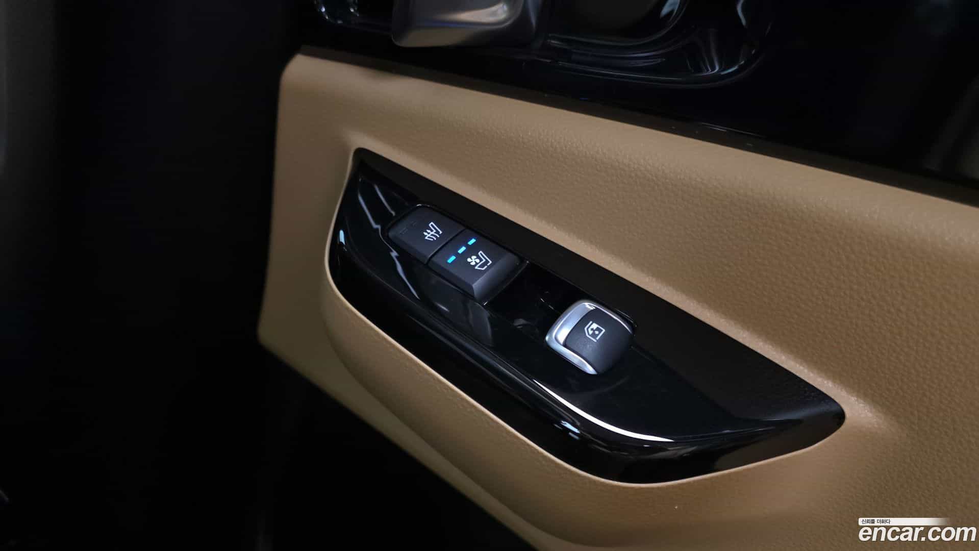 Canival Kia 2023.3-OPTION-042