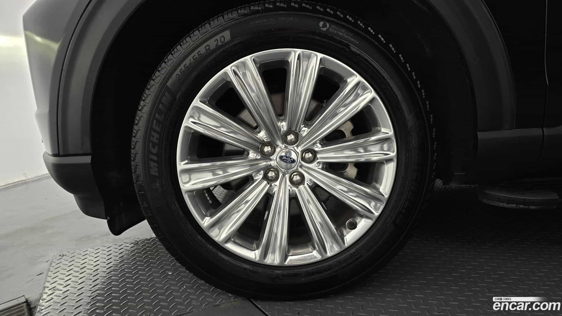 Explorer Ford 2022.10-OUTER-005
