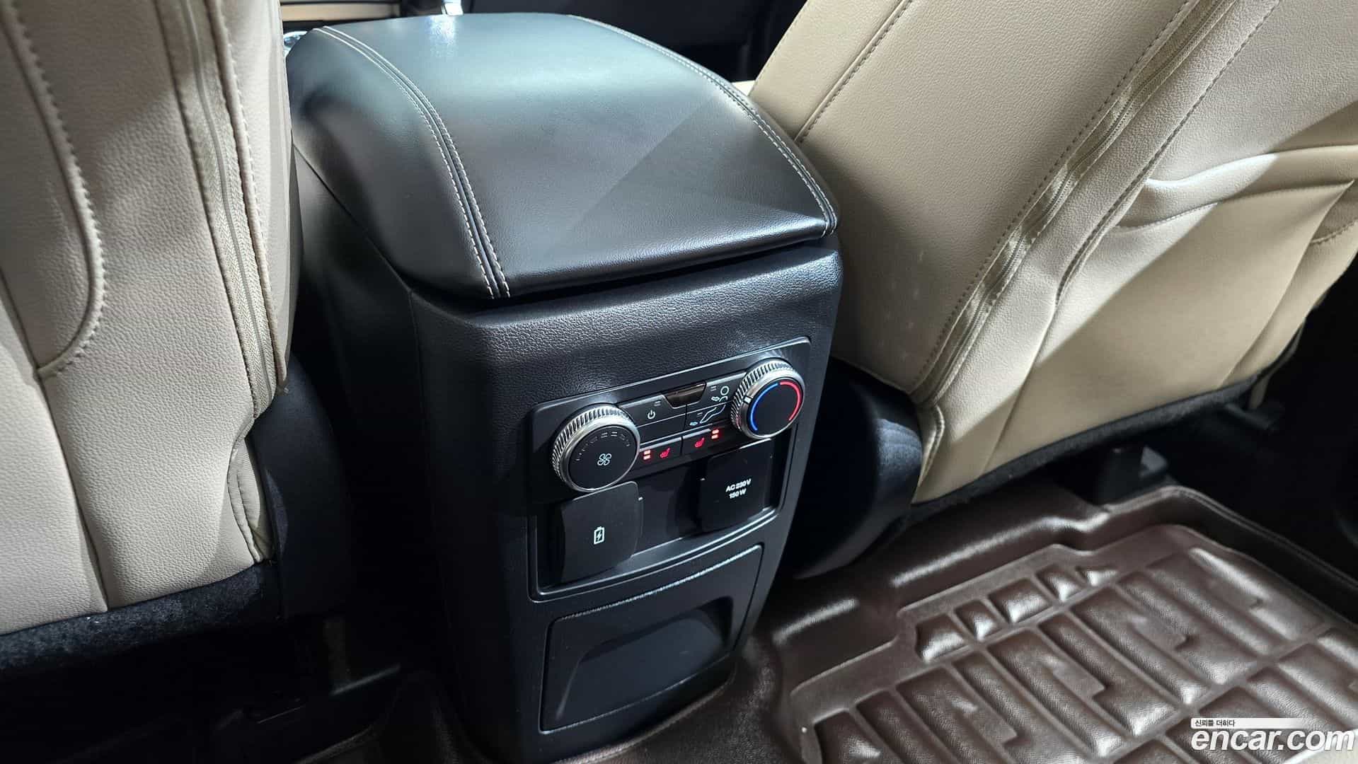 Explorer Ford 2022.10-OPTION-023