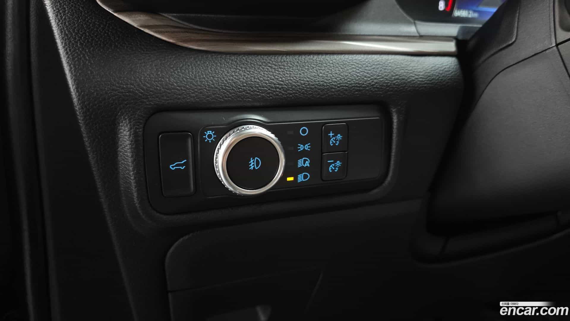 Explorer Ford 2022.10-OPTION-040