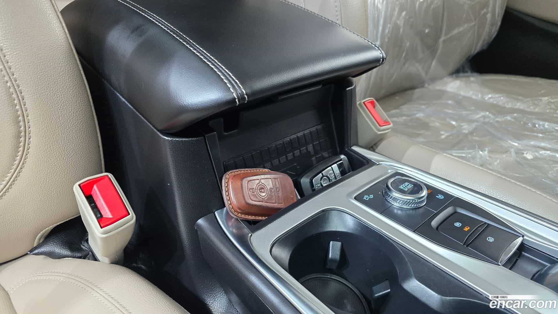 Explorer Ford 2022.10-OPTION-041