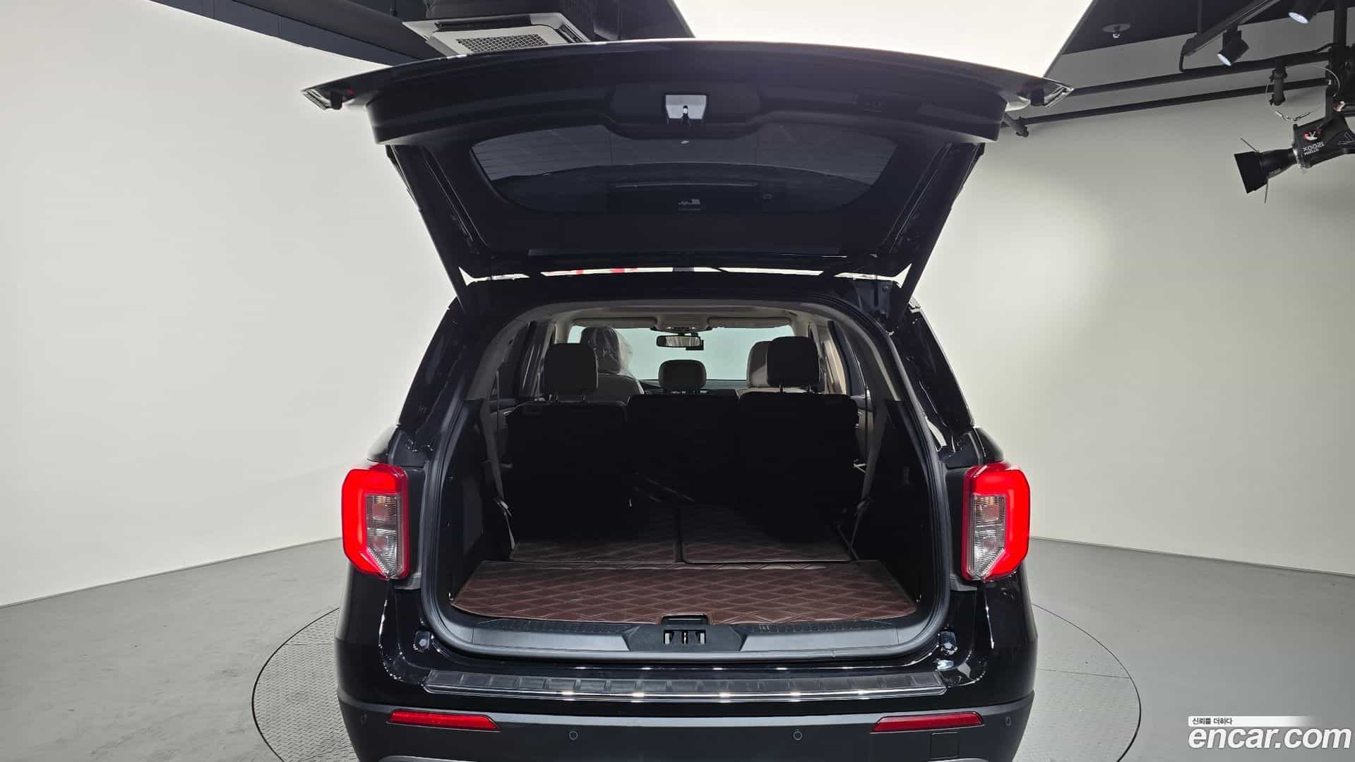 Explorer Ford 2022.10-OPTION-045