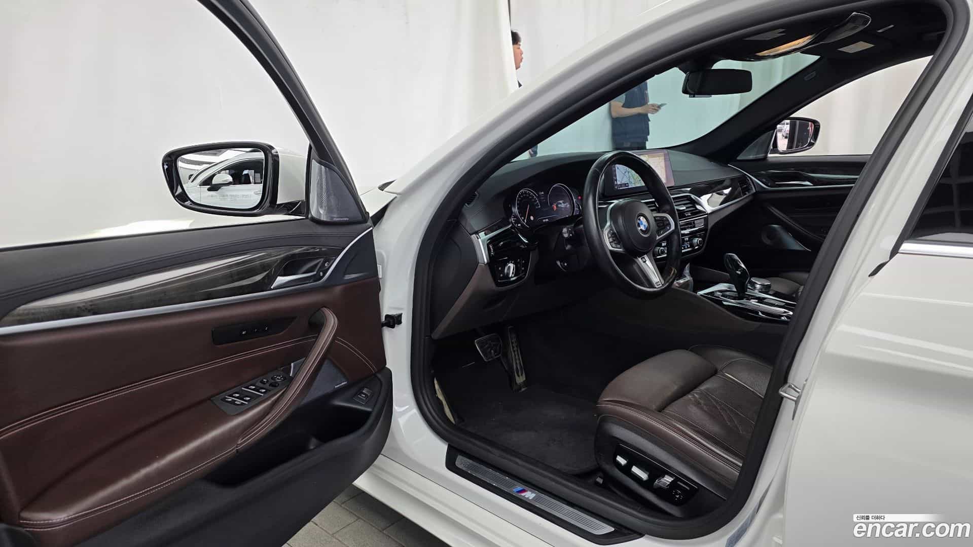 5-Series BMW 2018.4-INNER-010