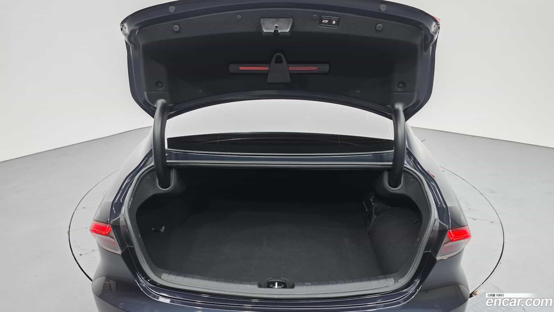 Grandeur Hyundai 2021.9-OPTION-024
