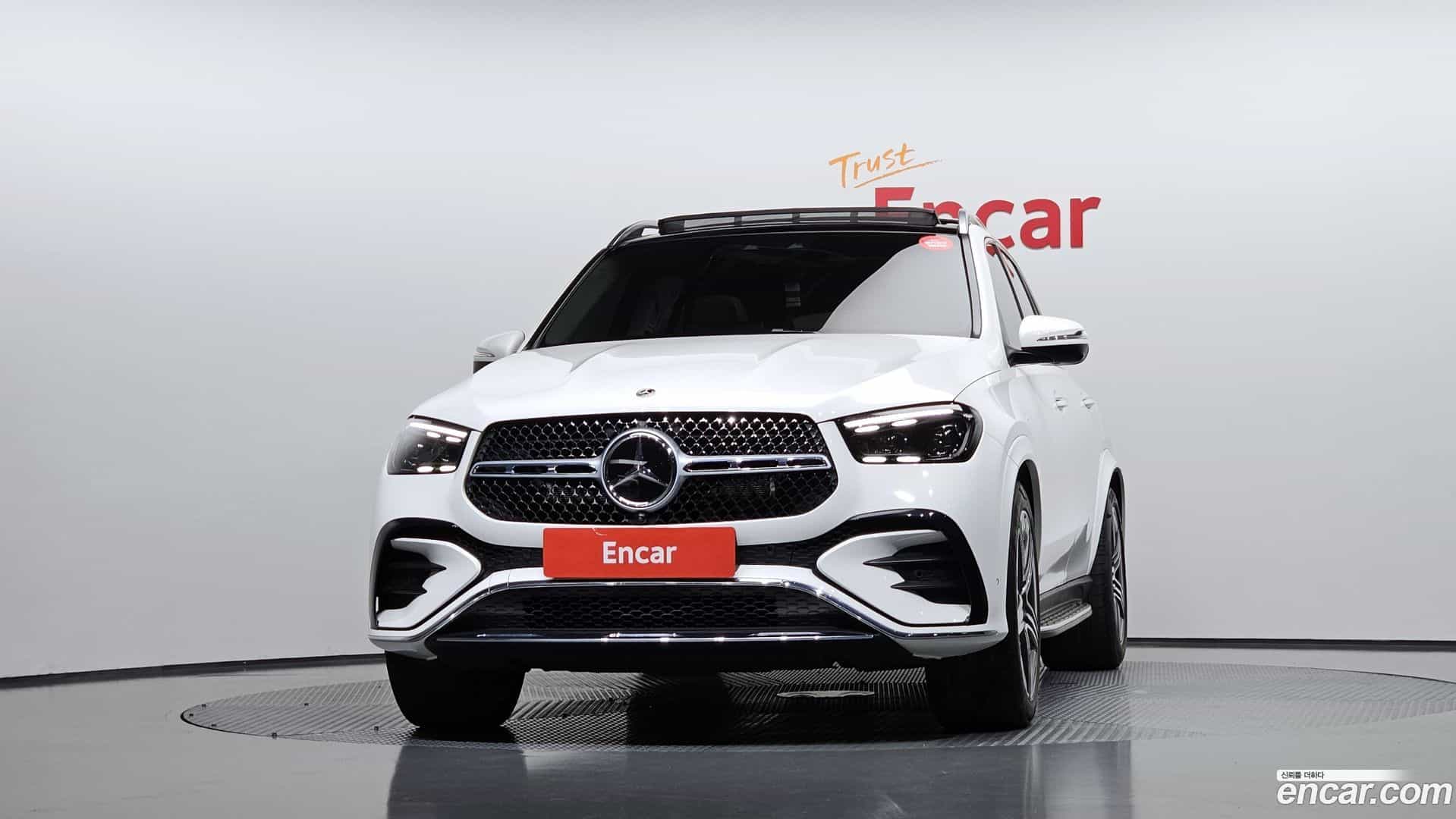GLE-Class Mercedes-Benz 2023.11-OUTER-003