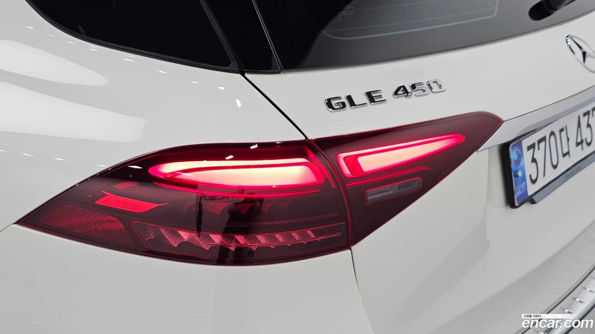 GLE-Class Mercedes-Benz 2023.11-OUTER-033