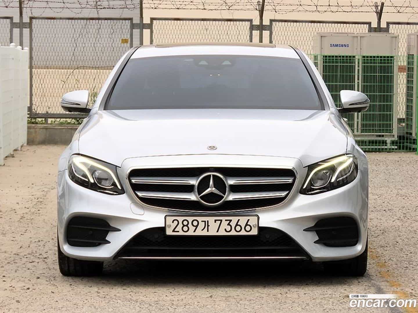 E-Class Mercedes-Benz 2018.8-OUTER-001