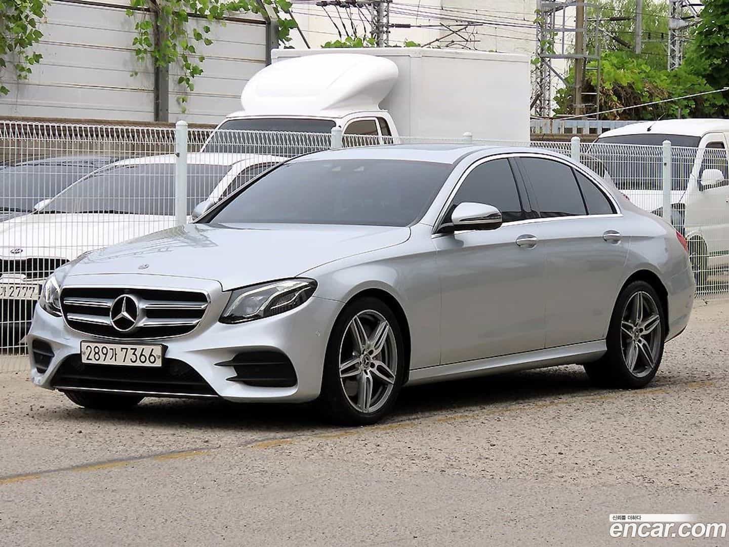 E-Class Mercedes-Benz 2018.8-OUTER-002
