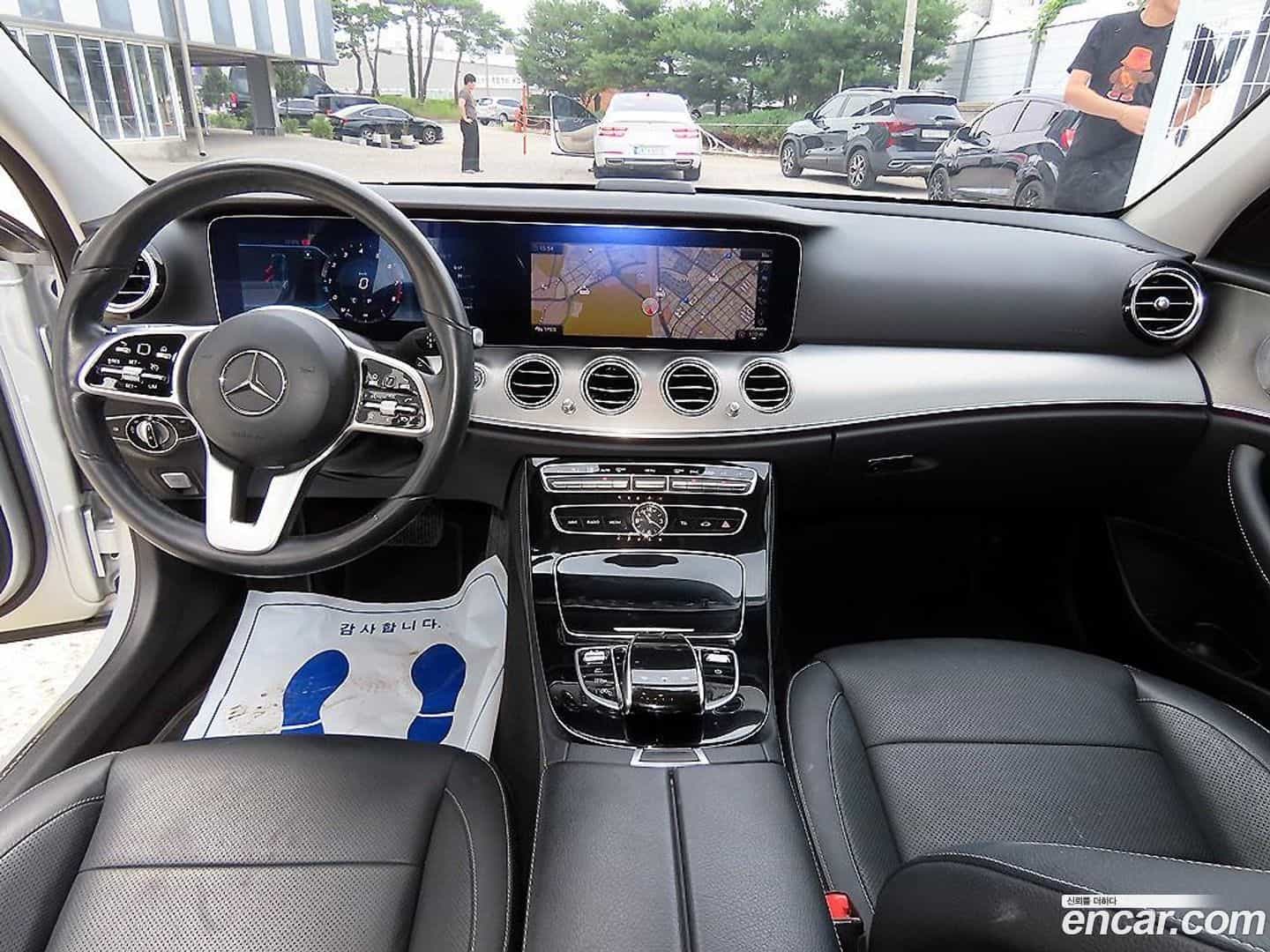 E-Class Mercedes-Benz 2018.8-INNER-007