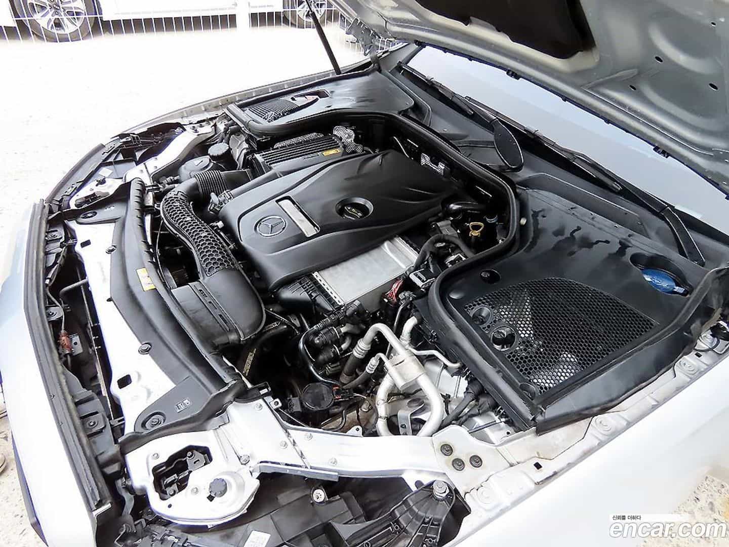 E-Class Mercedes-Benz 2018.8-OPTION-023