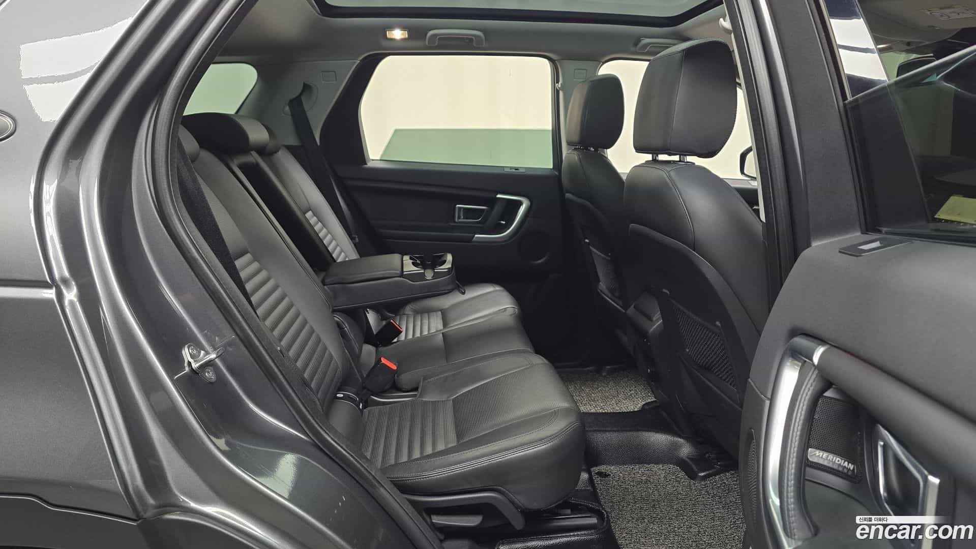 Discovery Sport Land Rover 2017.8-OPTION-015
