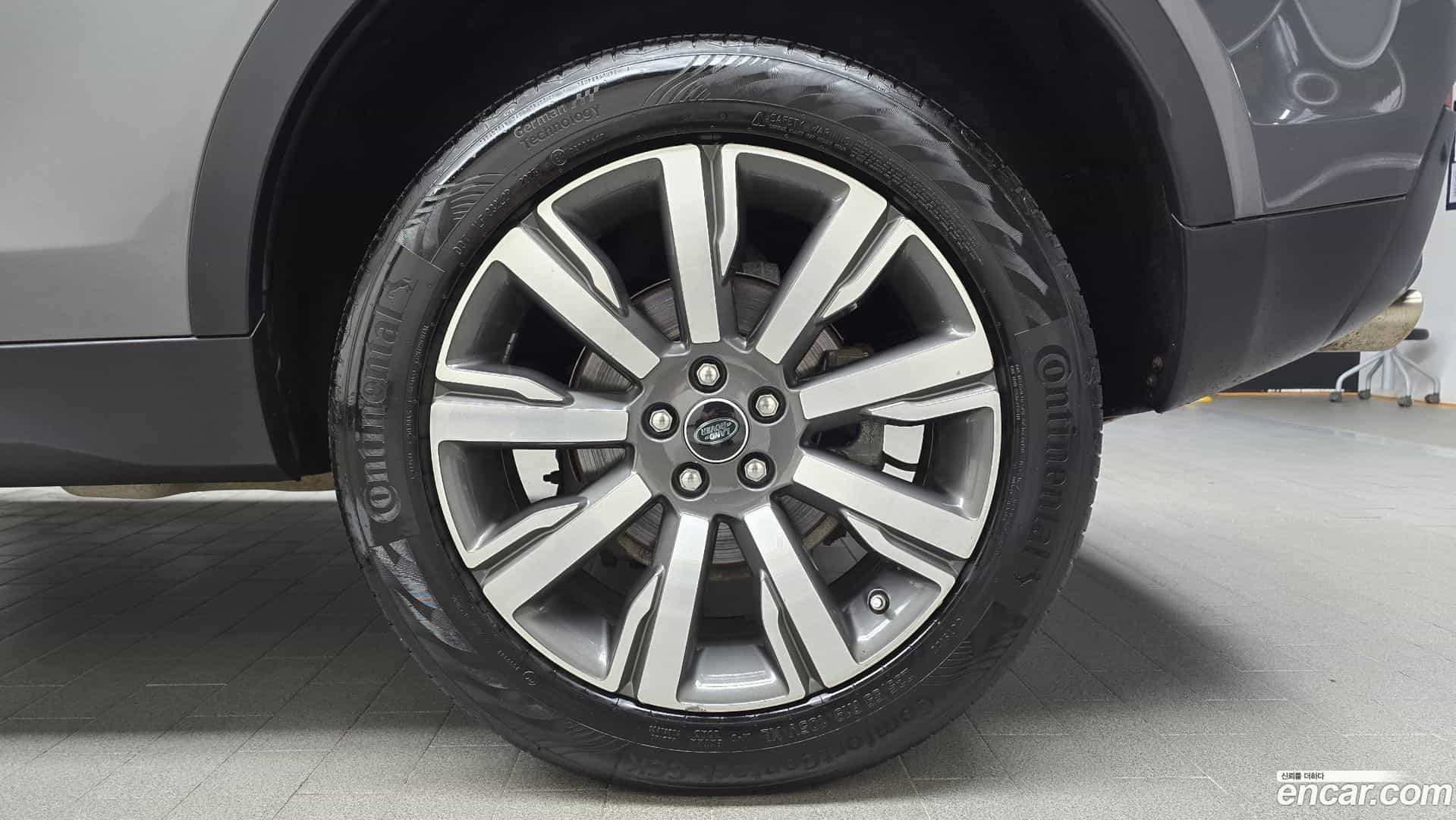 Discovery Sport Land Rover 2017.8-OUTER-031
