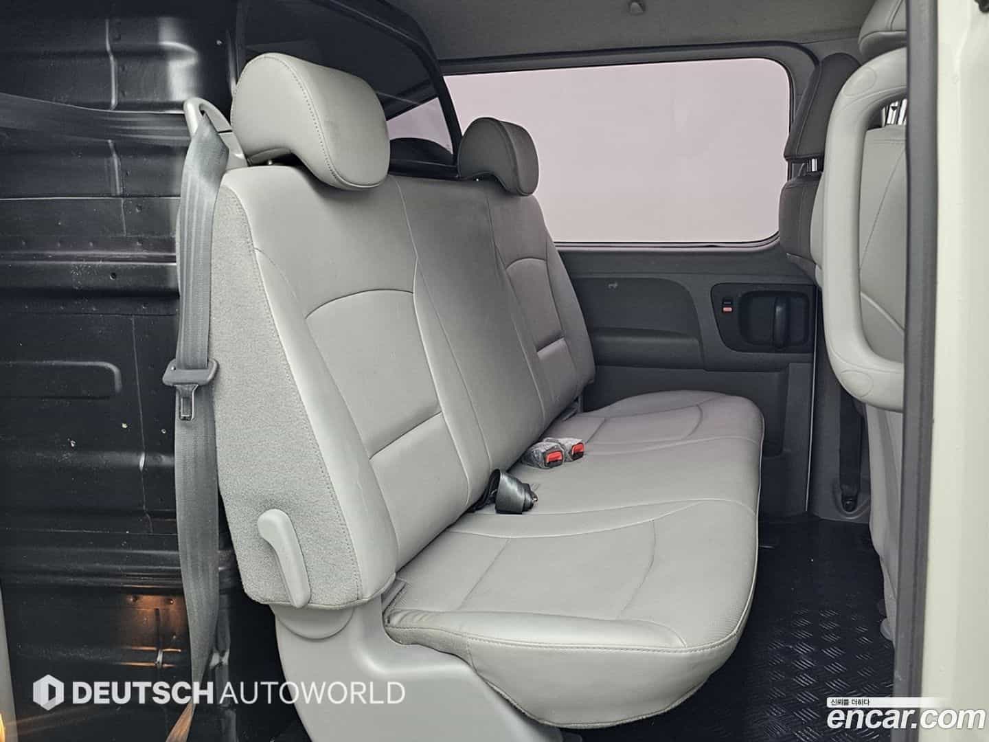 Starex Hyundai 2018.6-OPTION-016