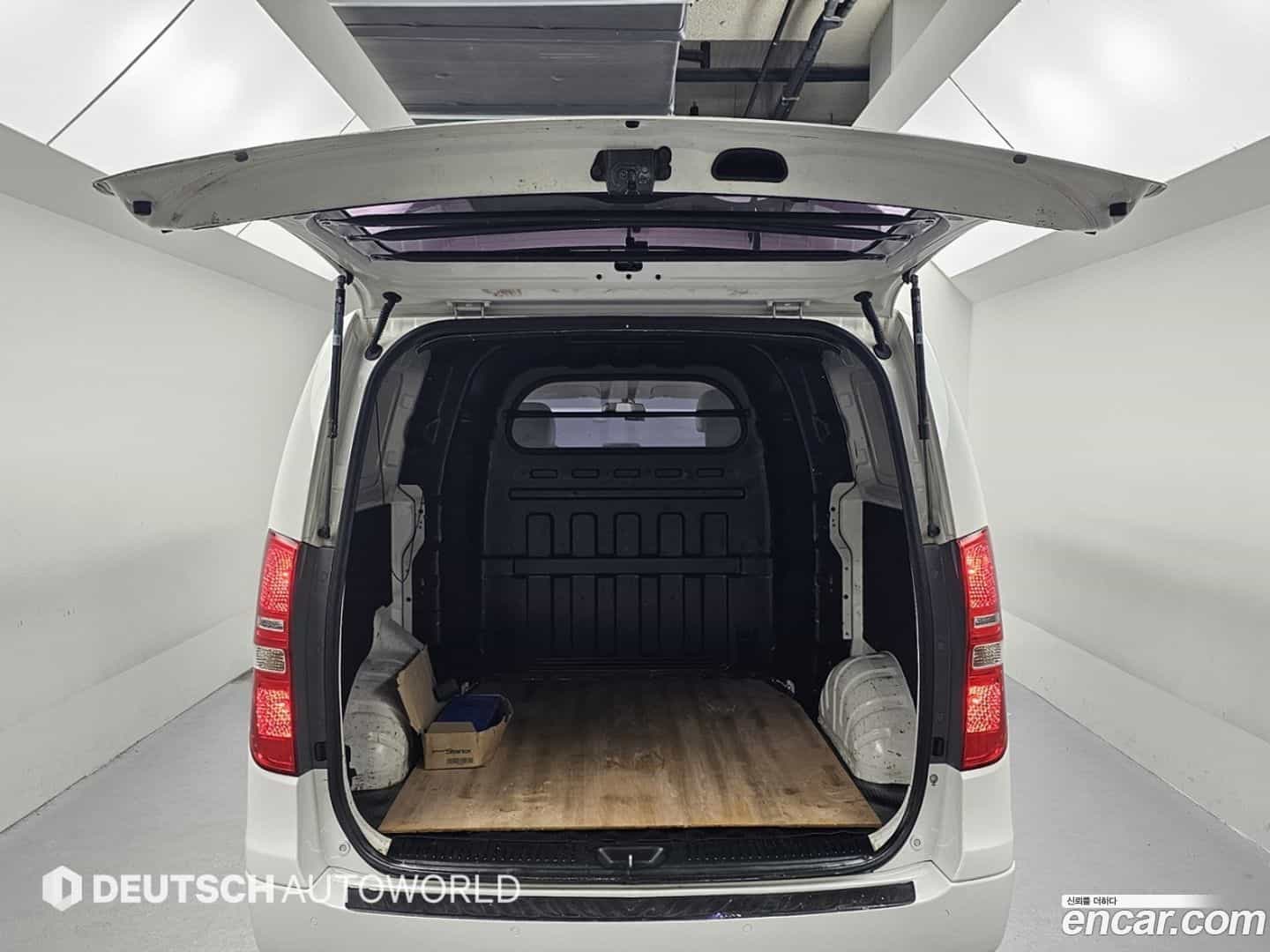 Starex Hyundai 2018.6-OPTION-023