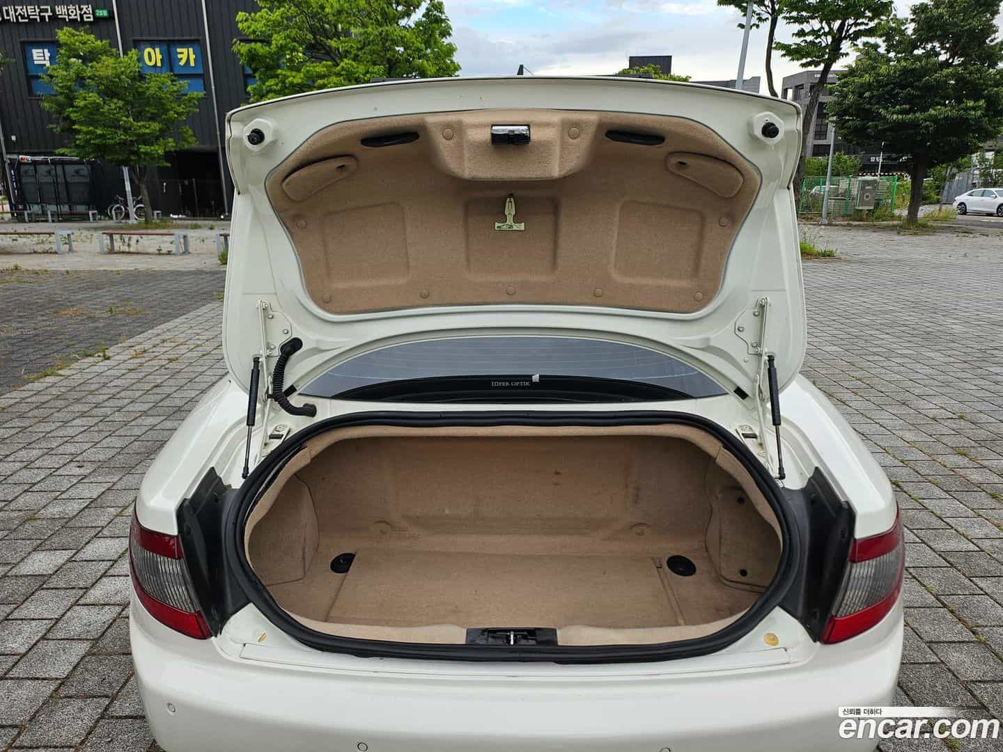 GranTurismo Maserati 2014.10-INNER-009