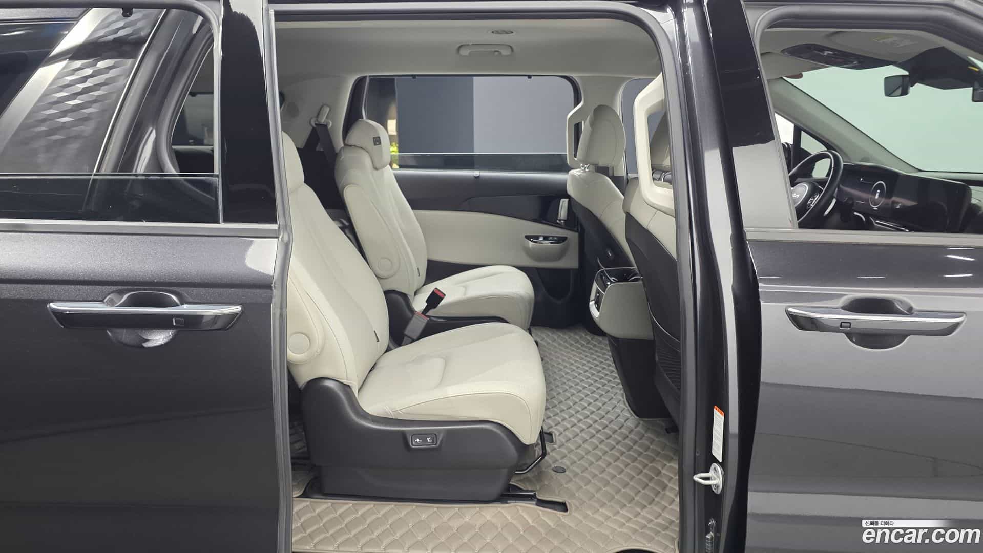 Canival Kia 2023.1-OPTION-015