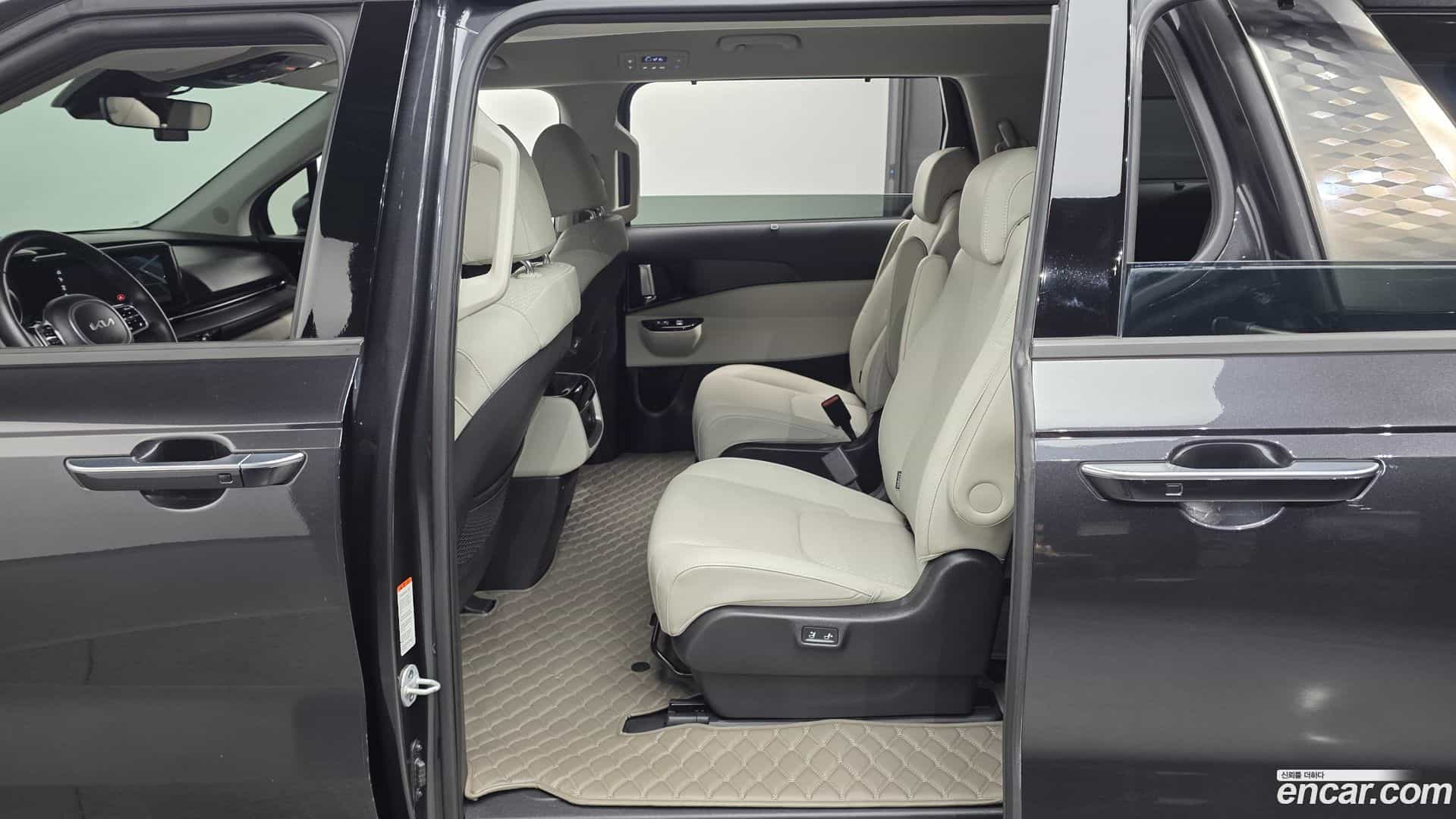 Canival Kia 2023.1-OPTION-016