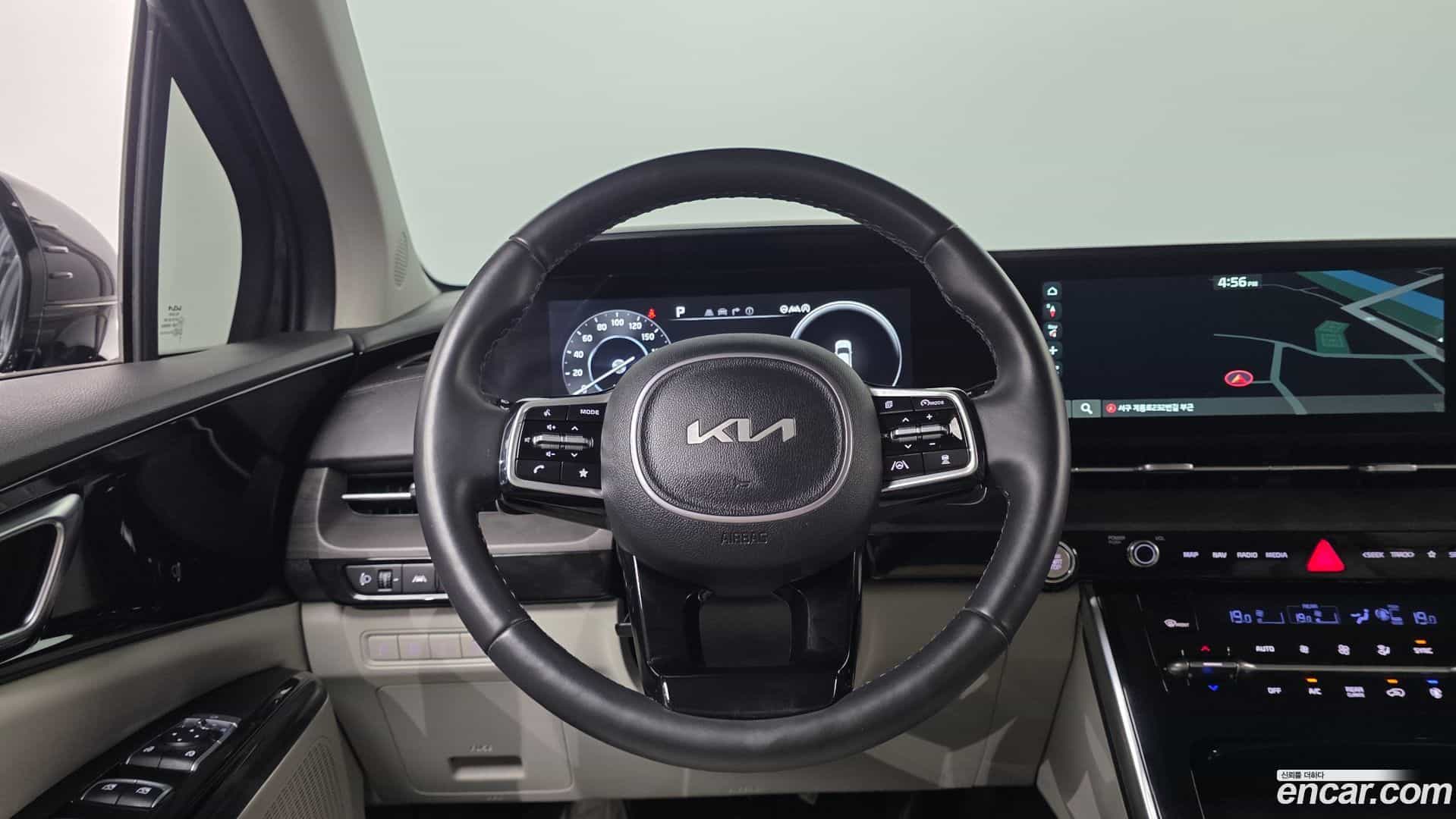 Canival Kia 2023.1-OPTION-017