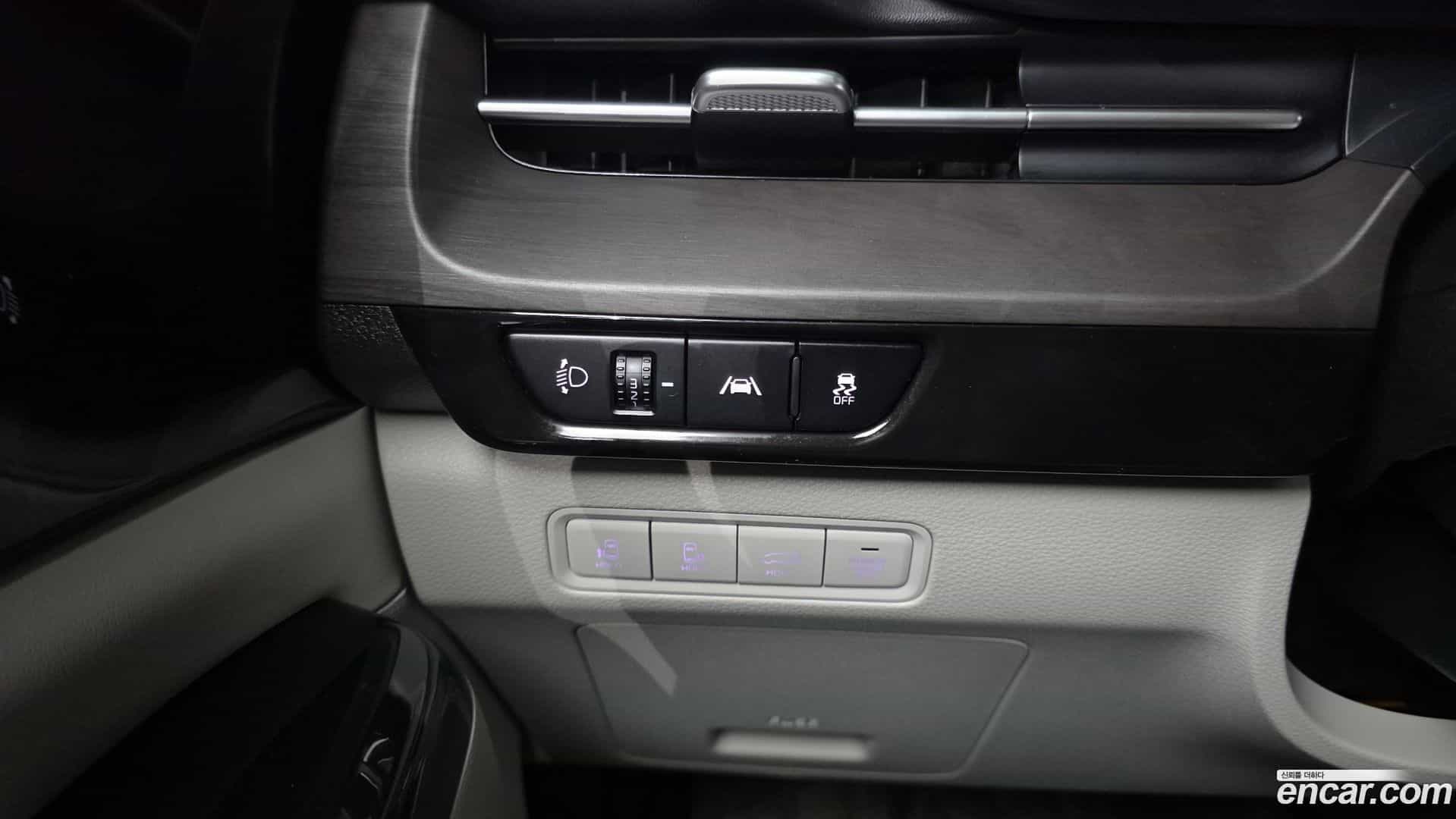 Canival Kia 2023.1-OPTION-024