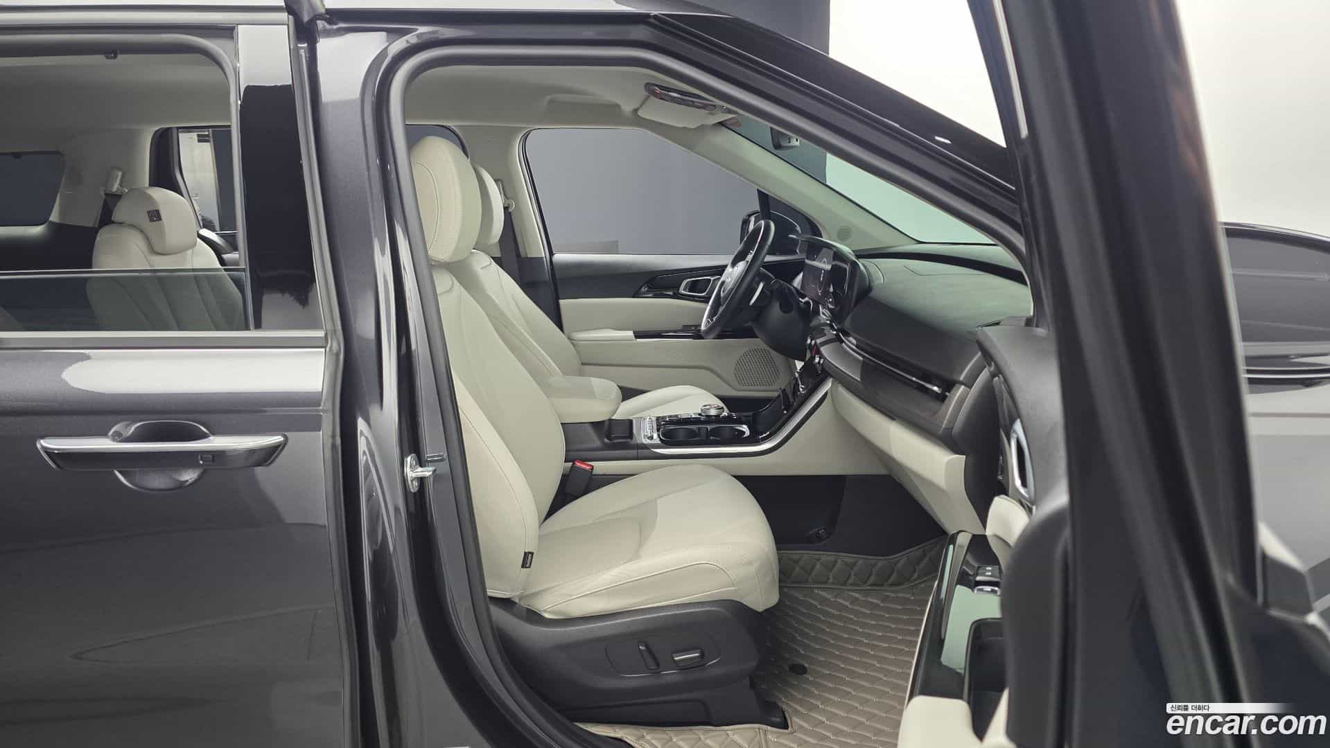 Canival Kia 2023.1-INNER-036