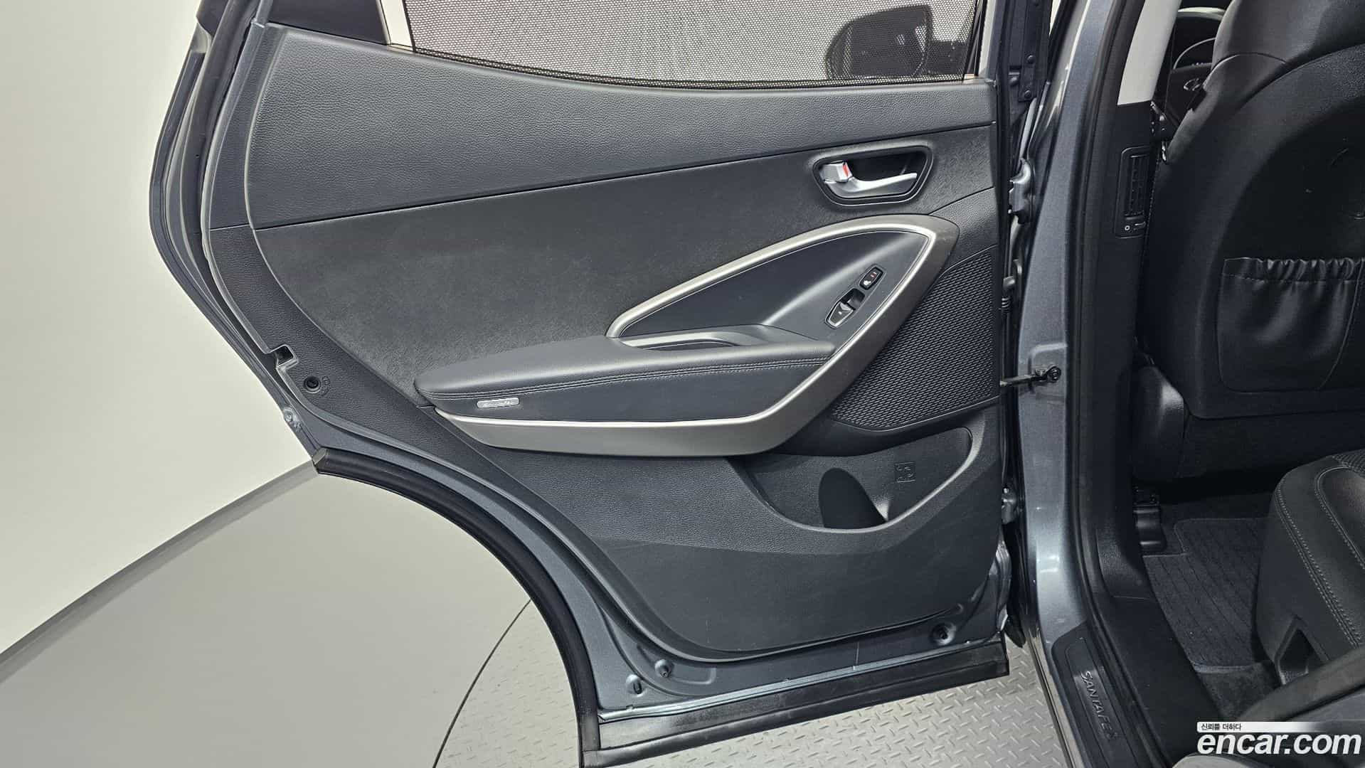 Santafe Hyundai 2018.0-INNER-035