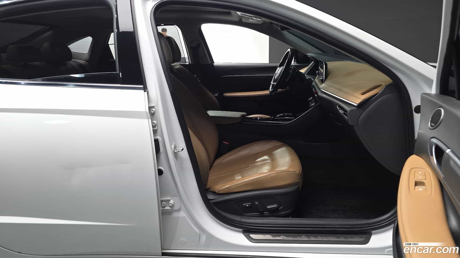 Sonata Hyundai 2020.2-INNER-036