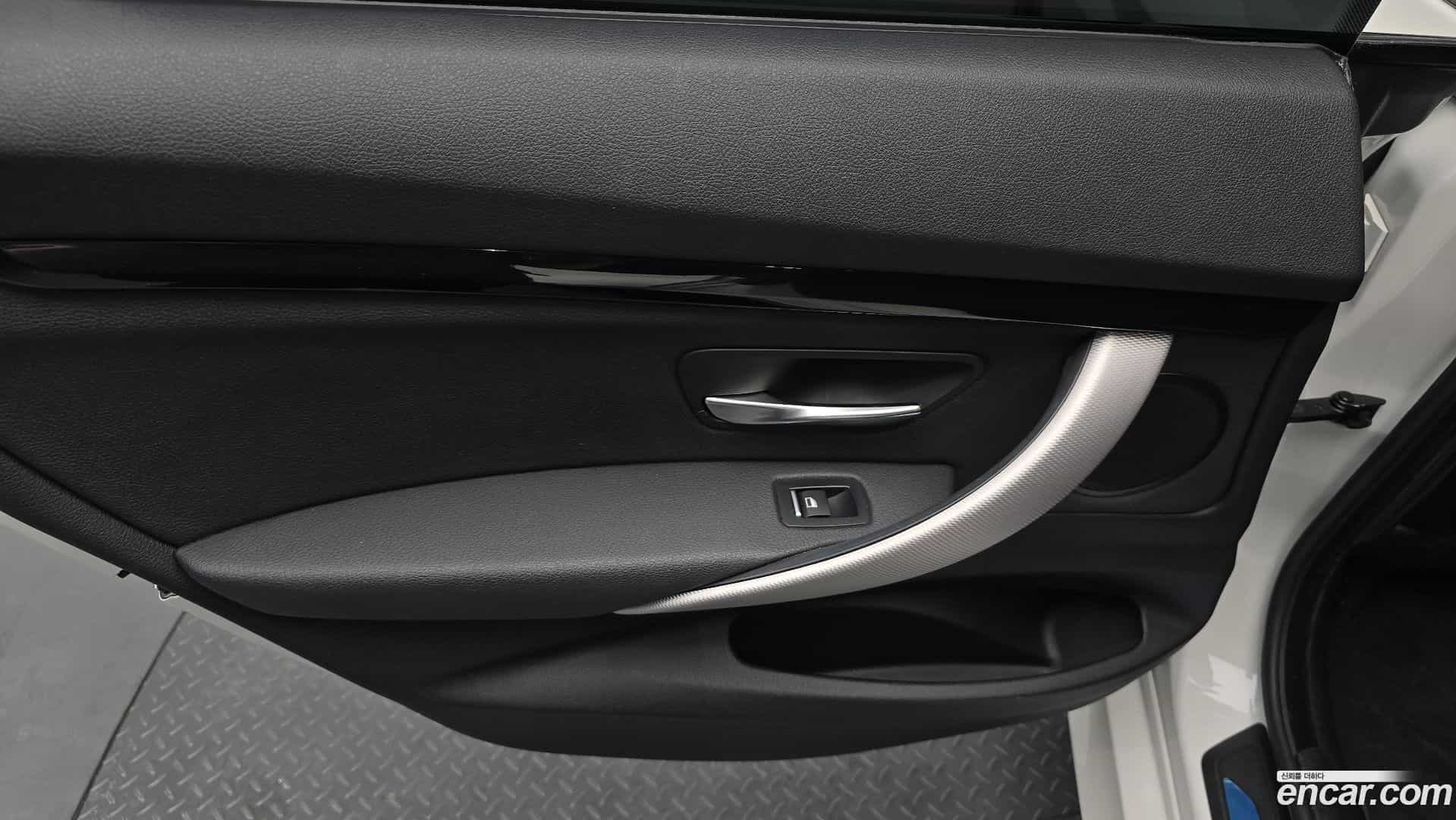 Gran Turismo BMW 2020.8-INNER-035