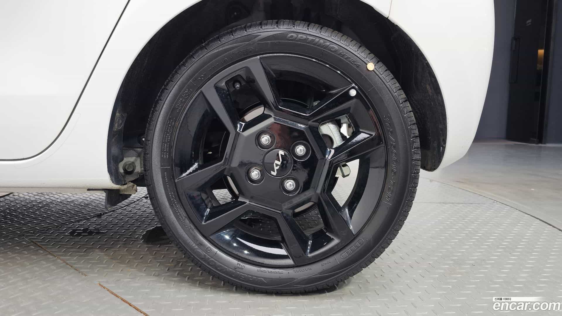 RAY Kia 2025.1-OUTER-031
