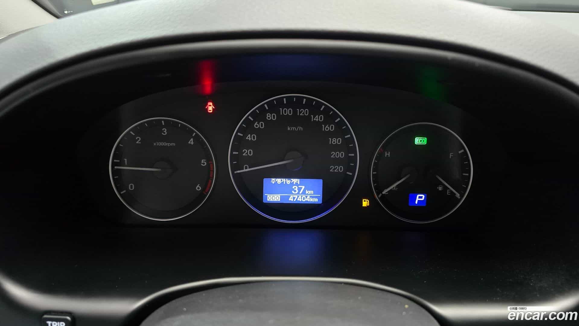 Starex Hyundai 2019.1-INNER-008
