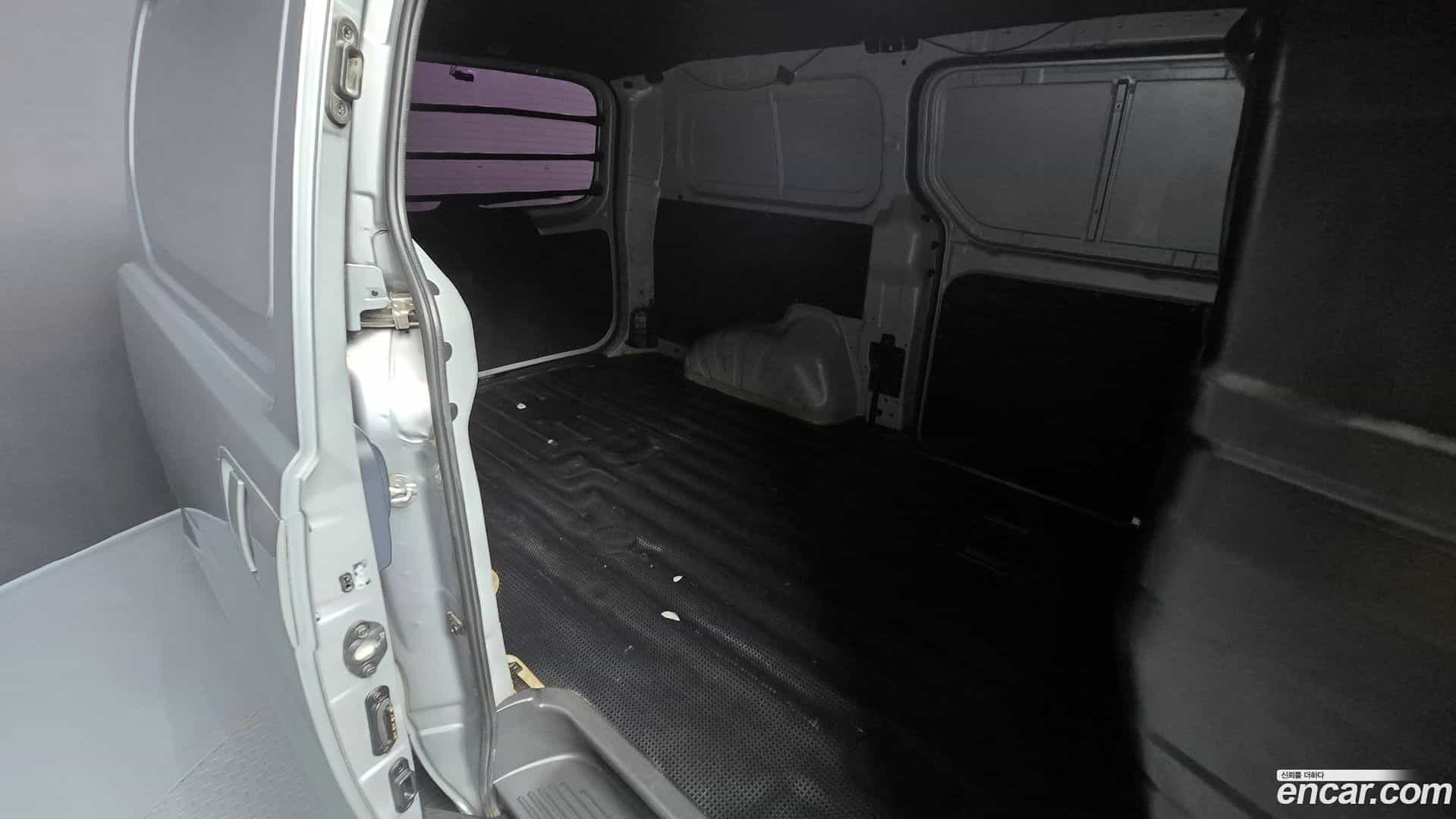 Starex Hyundai 2019.1-OPTION-015