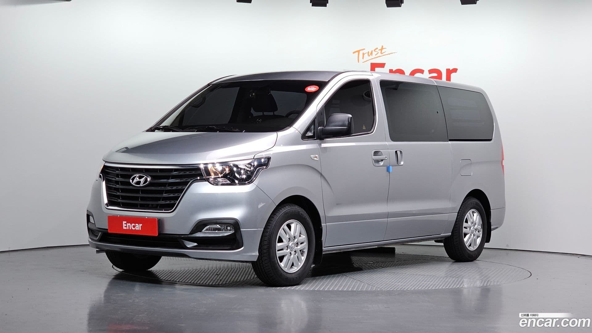 Main__Slider__Photo:Starex Hyundai 2018.6-0