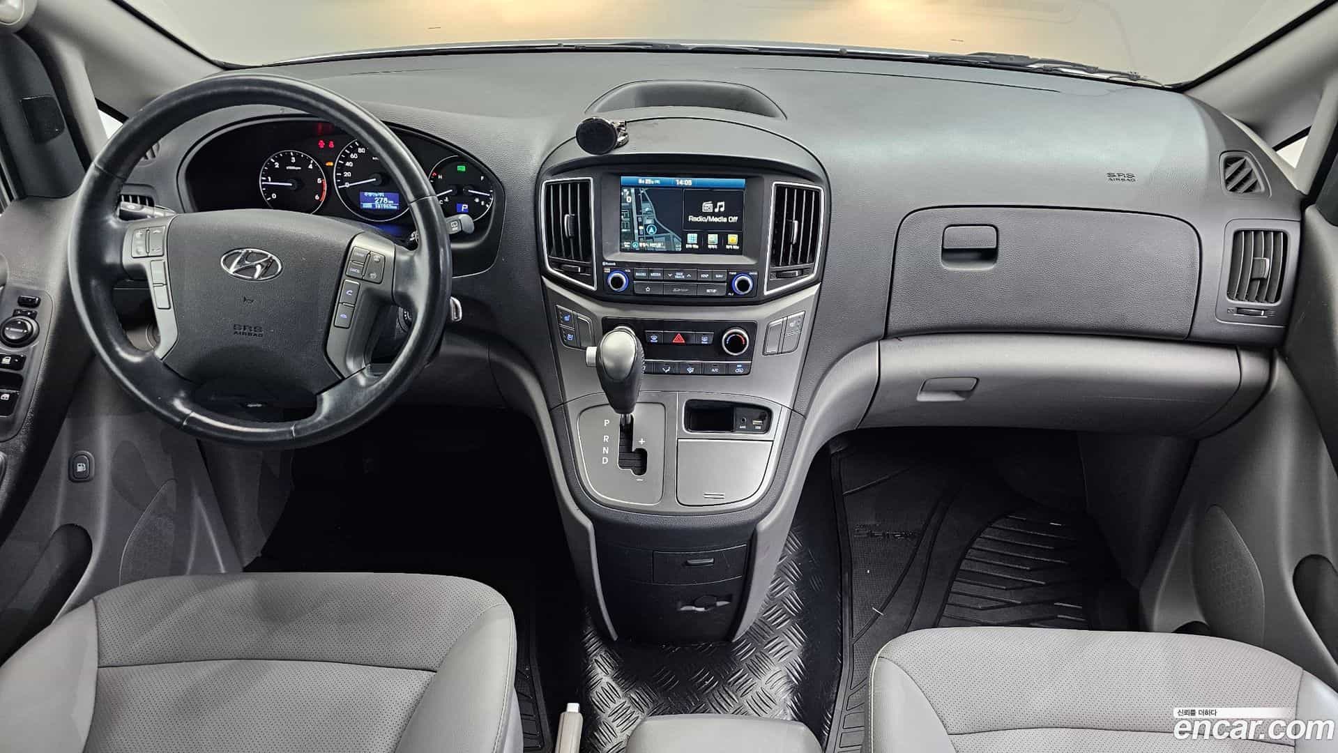 Starex Hyundai 2018.6-INNER-007