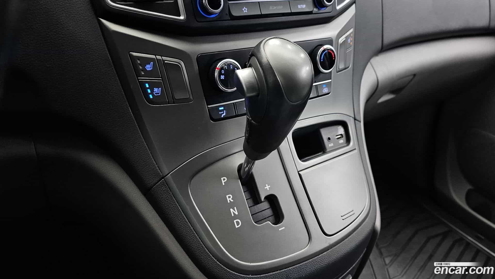 Starex Hyundai 2018.6-INNER-009
